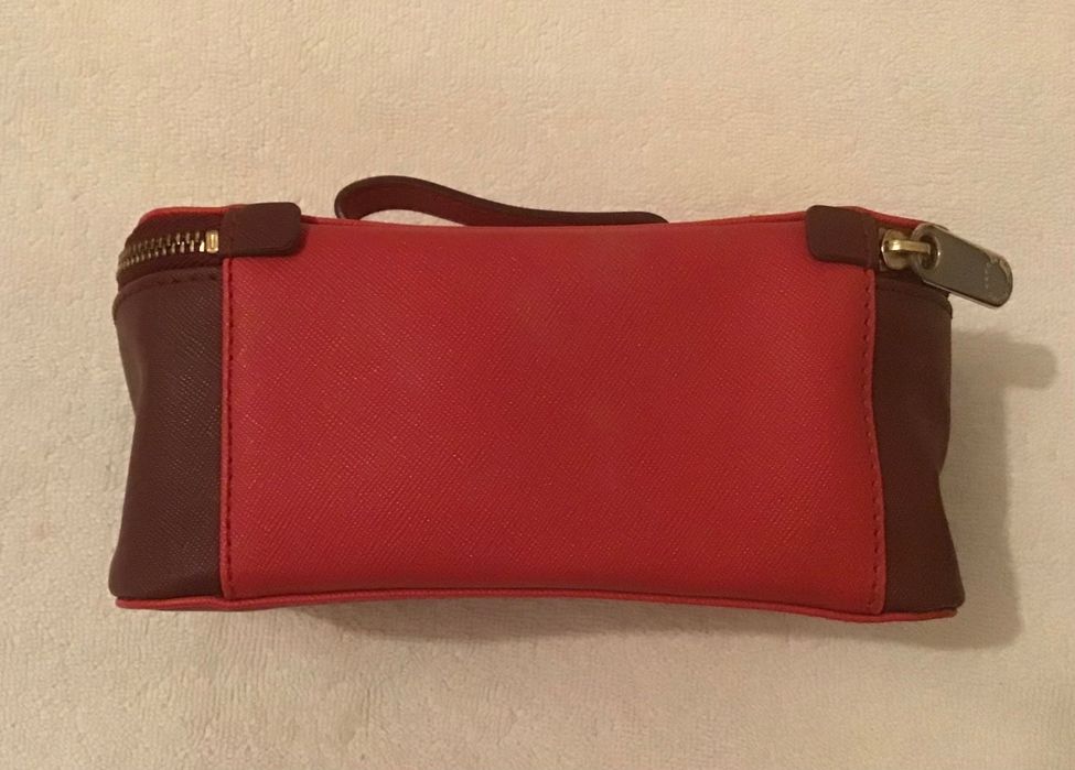 Necessaire marca Marc Jacobs