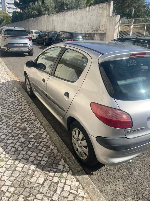 Vende se Pegueot 206