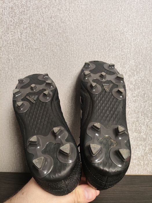 Продам бутсы Adidas в хорошем состоянии