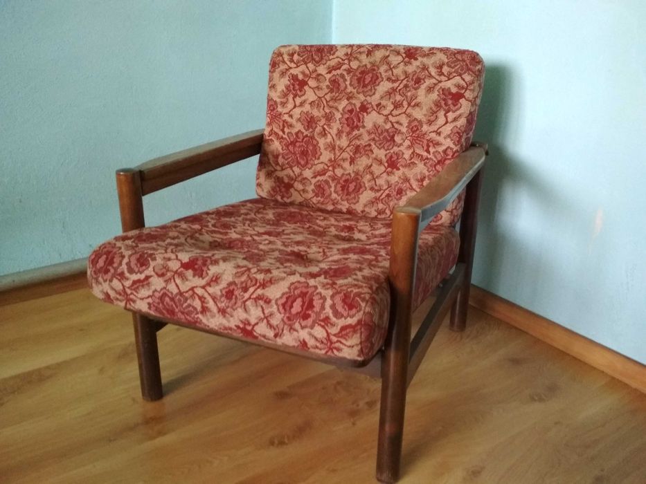 Fotel drewniany PRL, Projekt Z. Bączyk