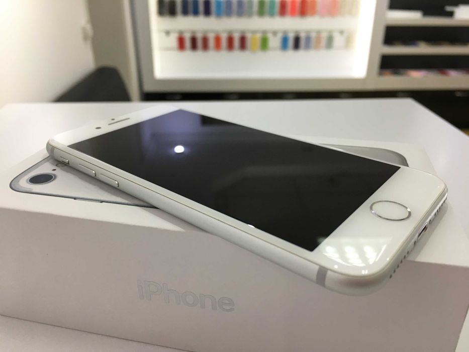 iPhone 7 32GB (Silver) Neverlock. Кредит. Гарантія !