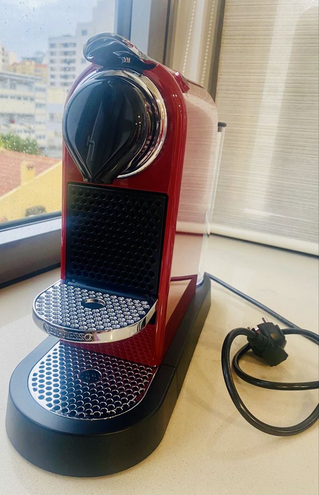 Maquina de cafe nespresso C113 citiz