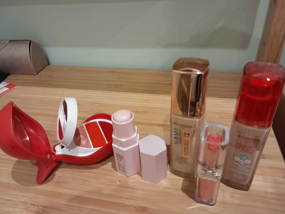 Kosmetyki Bourjois L`Oreal Pupa