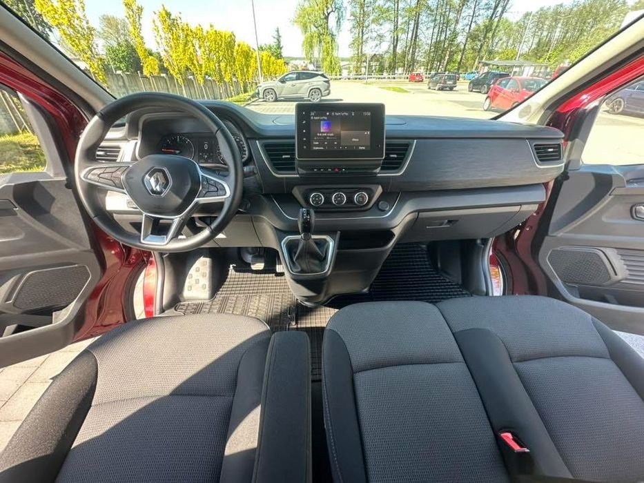 WYPOŻYCZALNIA - Bus Renault Trafic Long 9-cio osobowy AUTOMAT