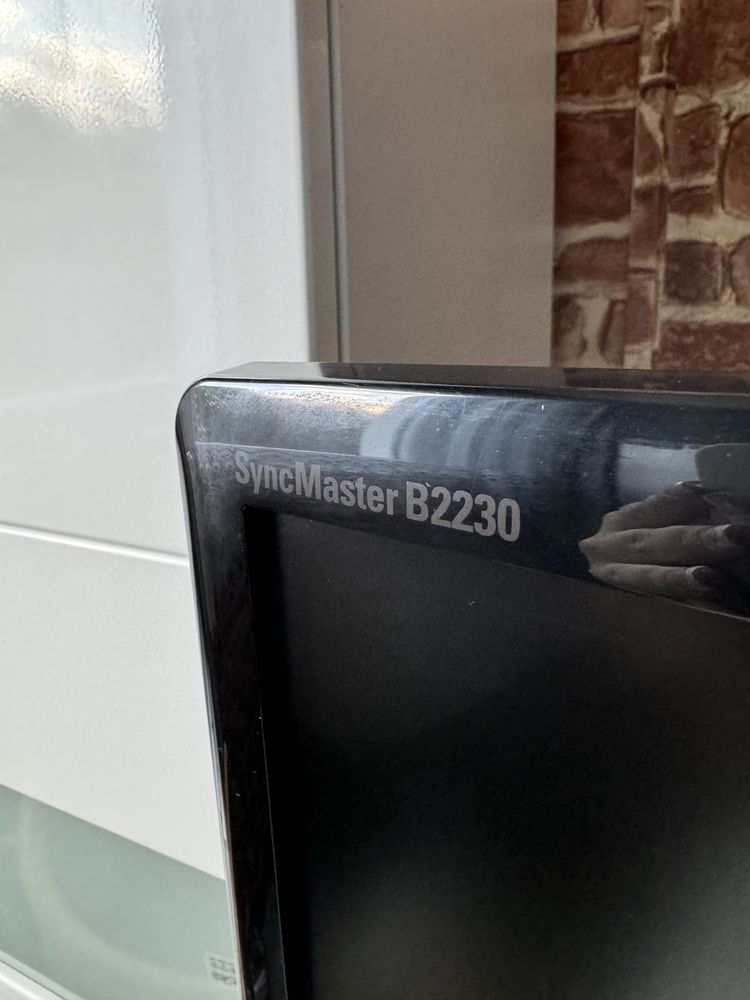 monitor Samsung sync model b2230n 22cale