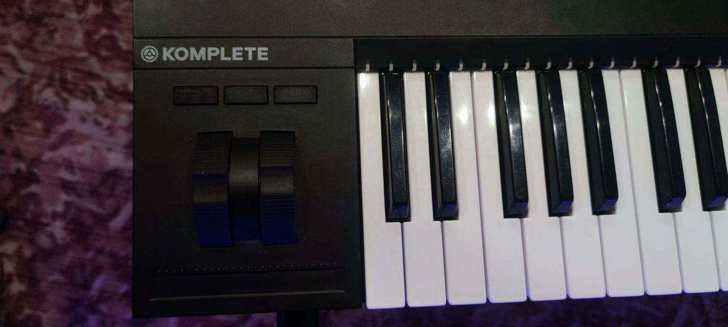 Native Instruments Komplete Kontrol S61 MK2