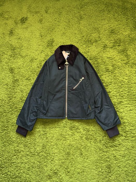 нова куртка barbour