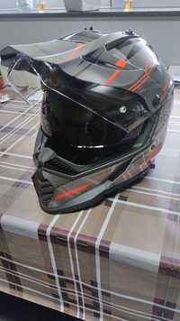 Capacete moto trail