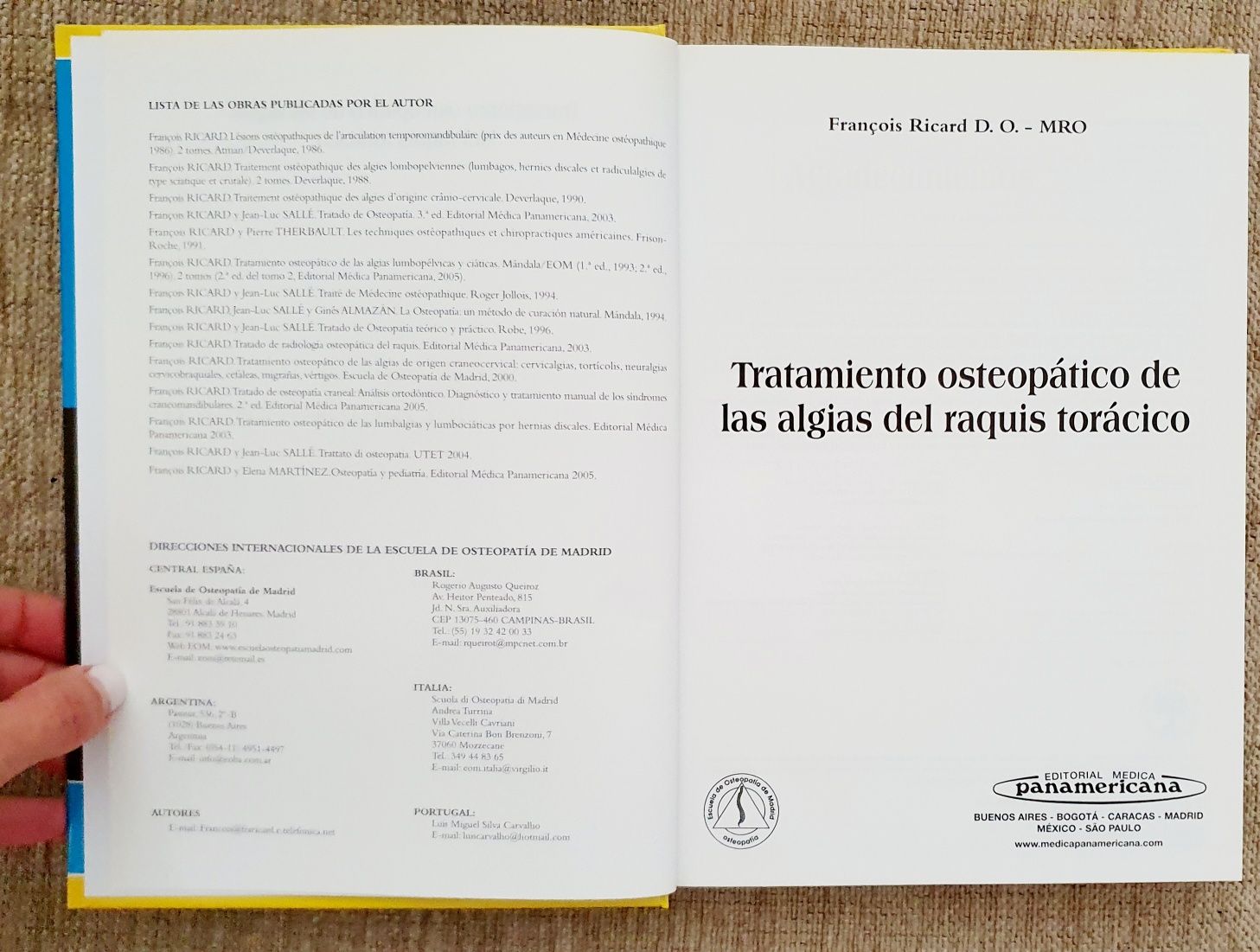 Livro "Tratamiento Osteopático de las algias del raquis torácico"