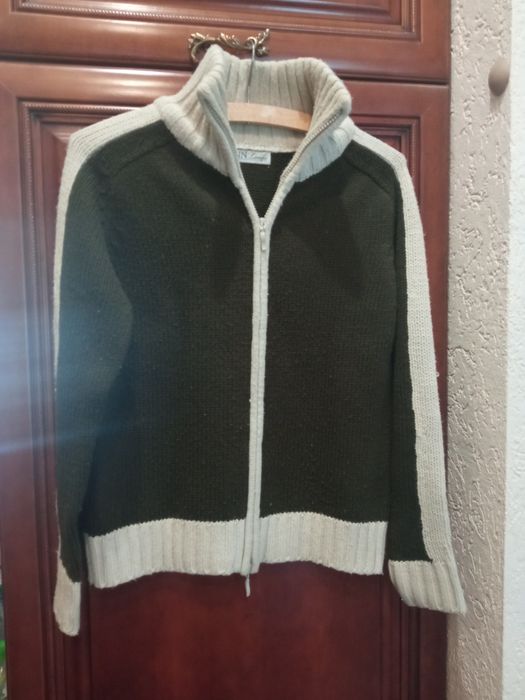 Sweterek chłopięcy rozm 146 stan bdb