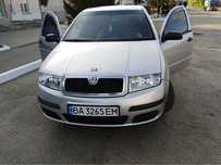 Продам Skoda Fabia , один власник , газ бензин