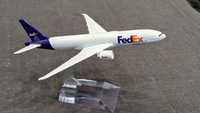 Model Boeing 777 FedEX skala 1:500