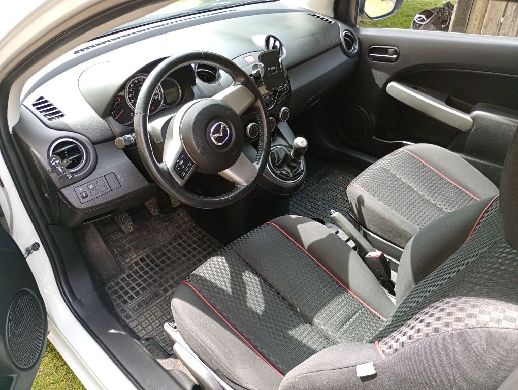 Mazda 2 II exclusive
