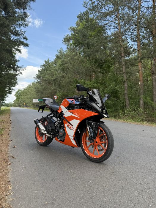 Sprzedam Ktm rc 125 20 rok piękny  stan