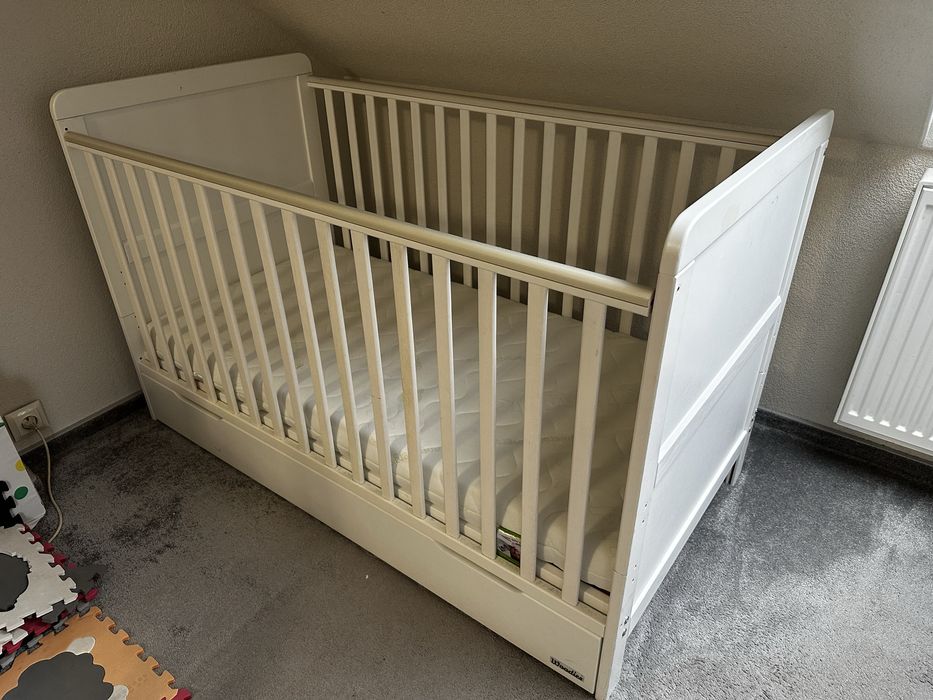 Łóżeczko Woodies Classic Cot Bed + materac + przewijak + szuflada
