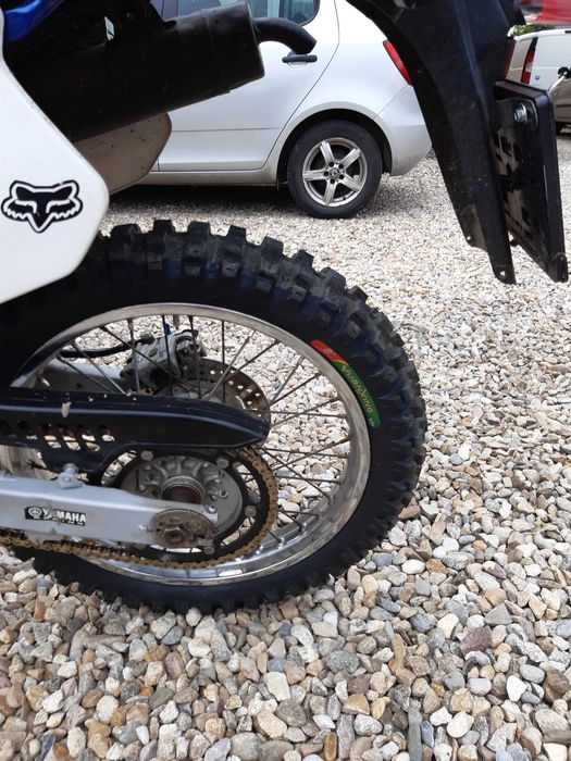 Yamaha dt 125r od starszego motocyklisty, zarejestrowana