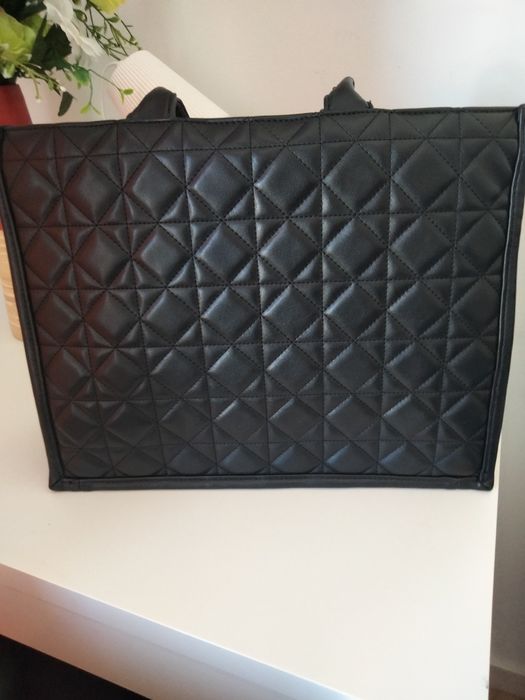 Mala de senhora  grande nova couro sintético sem etiqueta