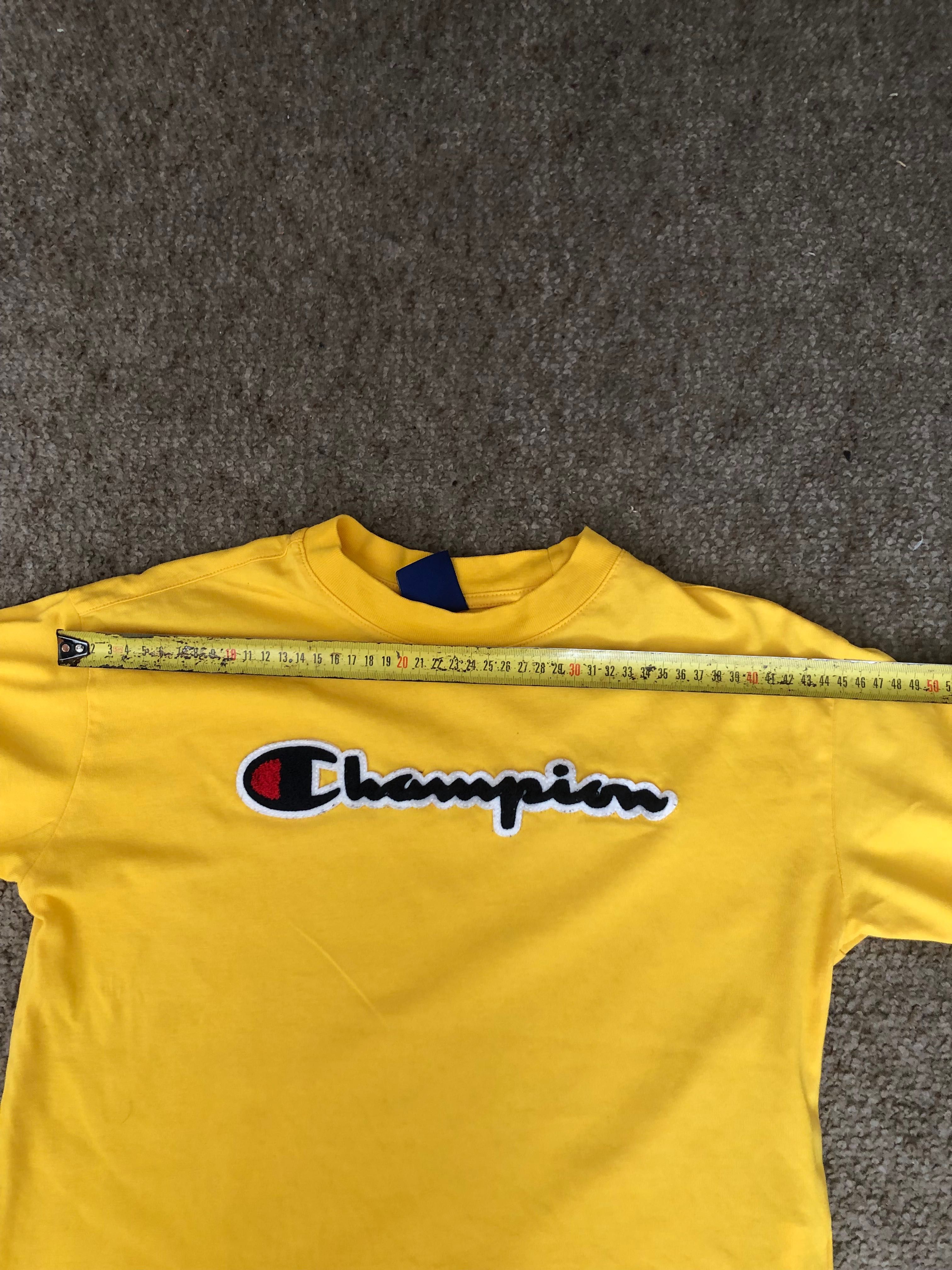 Футболка champion, жовтого кольору