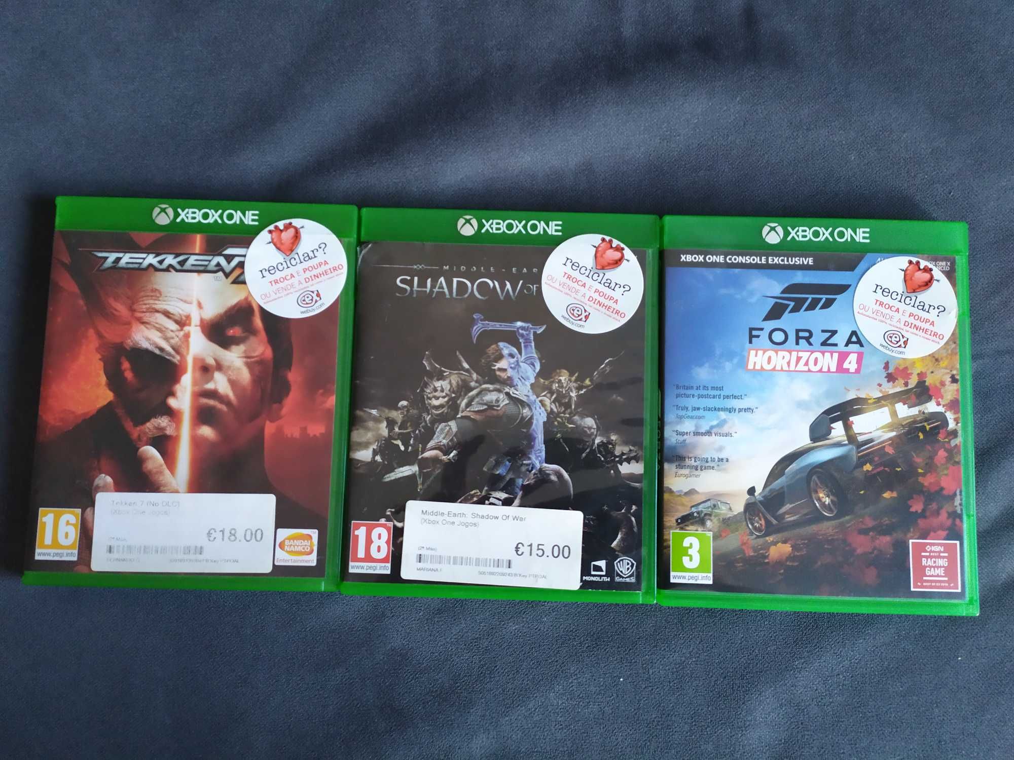 Xbox One 500GB + 2 Comandos + Base Carregador Comandos + 3 Jogos