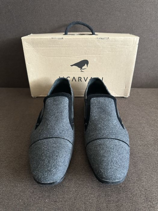 Чоловічі туфлі Carvari