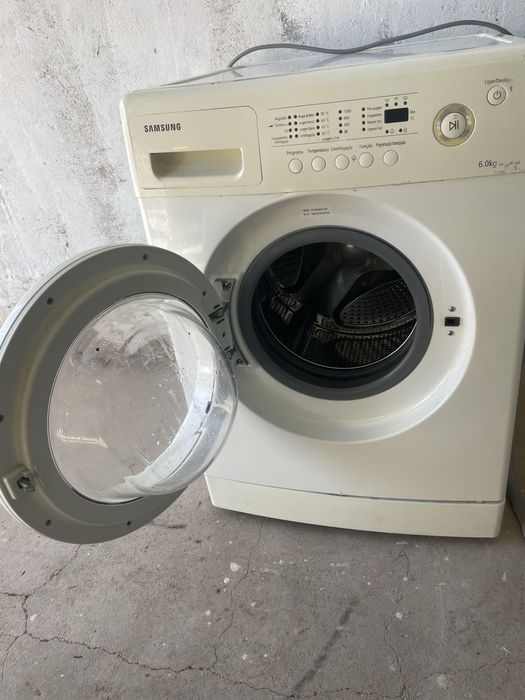 Maquina de lavar Samsung 6kg impecavel