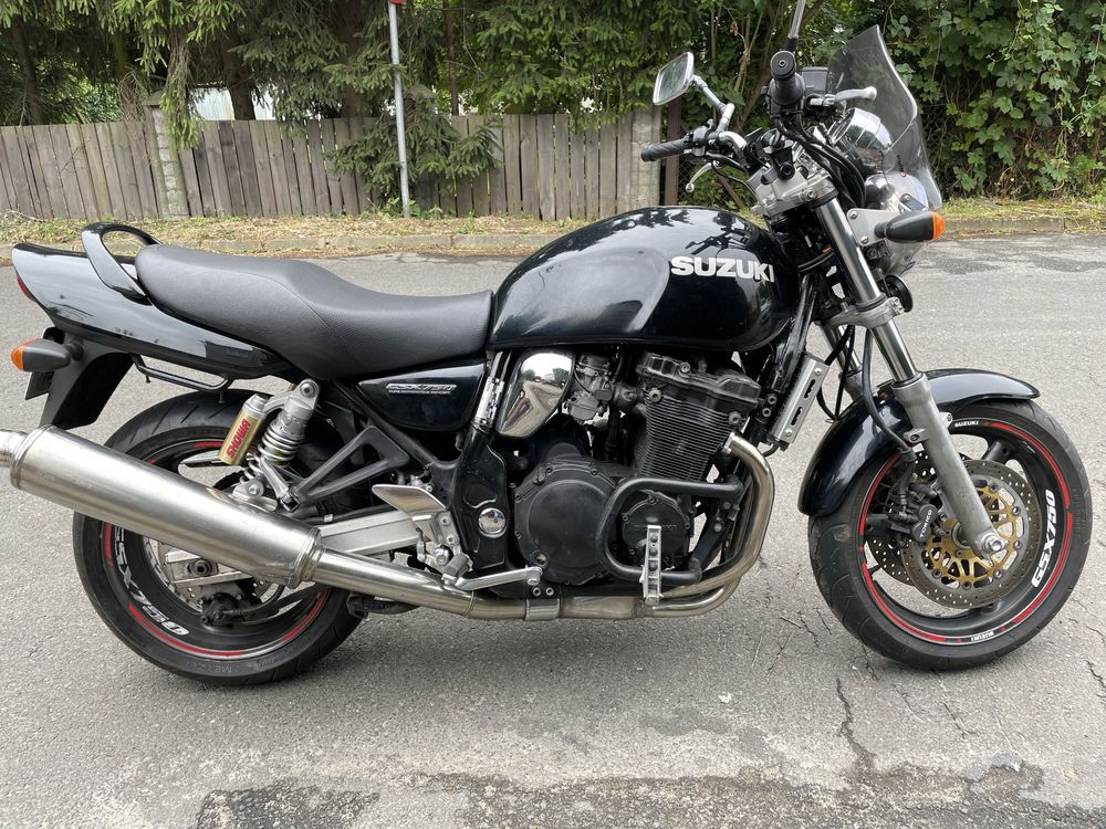 Suzuki GSX 750 Inazuma Bandit