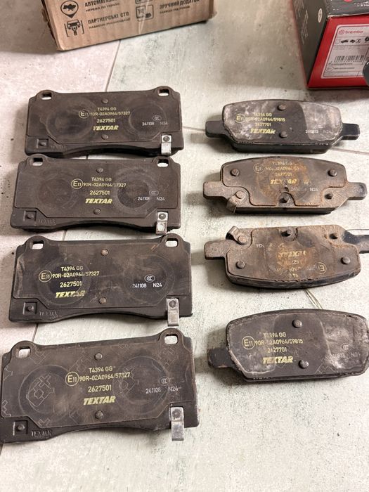 Колотки перед і зад майже нові тесла модел 3