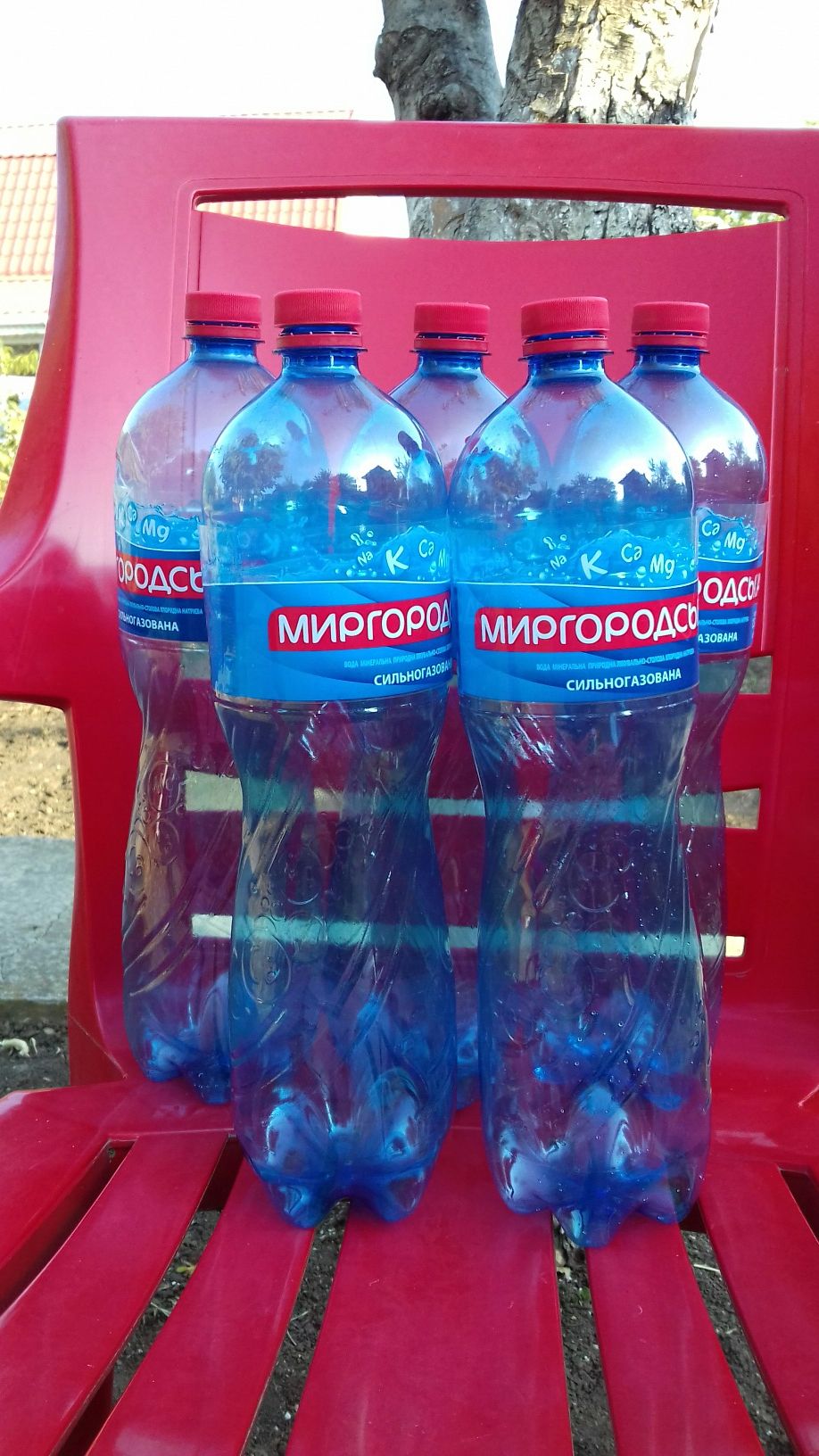 Пластиковые бутылки 1.5 литра чистые б/у