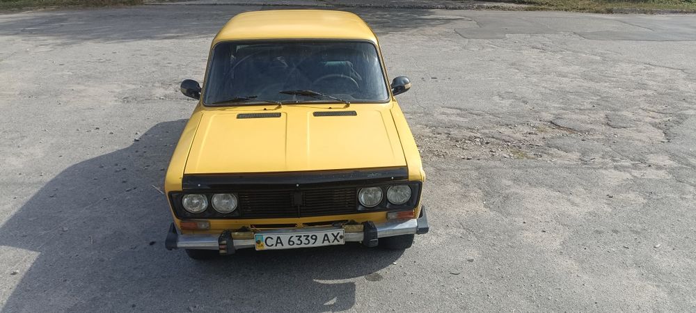 Автомобіль Ваз 2106