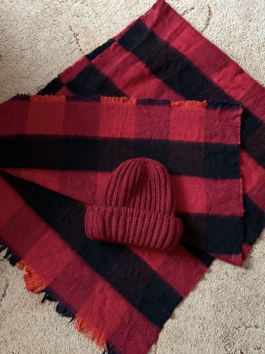 Теплий шарф і шапка вʼязана