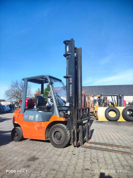 Wózek Widłowy Toyota 42 7FGF 20 SAS Niemcy Super Transport Faktura VAT