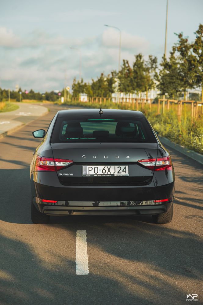 Wynajem Skoda Superb 2022 1,5 TSI DSG