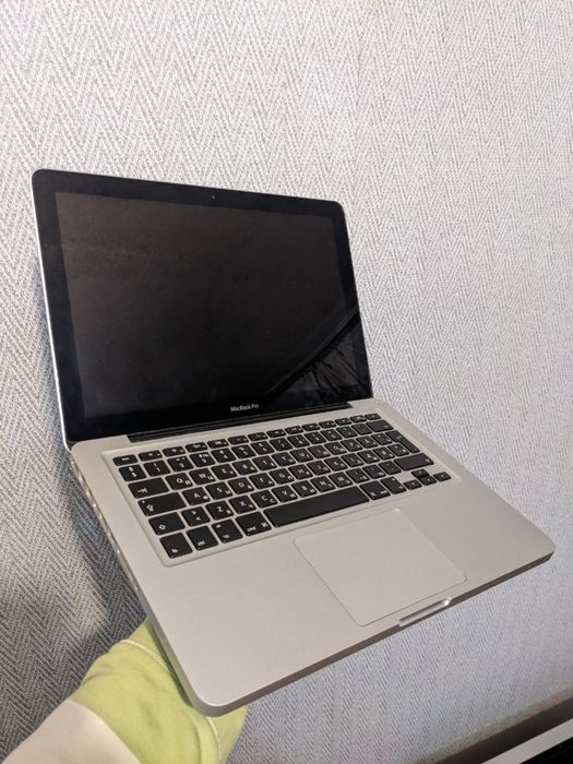 Продам Apple MacBook Pro 13"