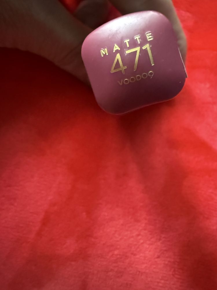 Pomadka Loreal, 471, kolor voodoo, nowa