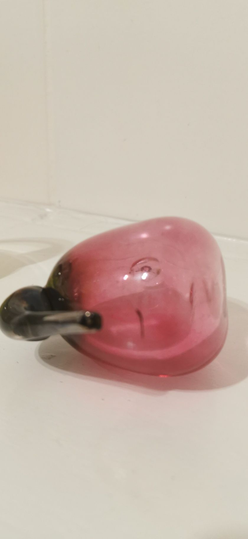 Artystyczne figurki szklane.