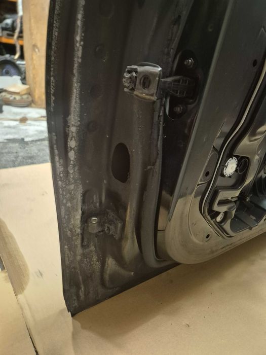 Bmw g20 drzwi prawe przednie kompletne szyba kolor 475