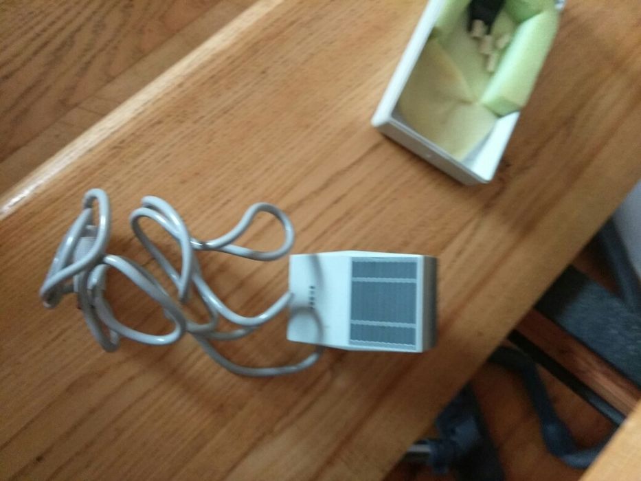 Mikrofon Tesla ze stojaczkiem
