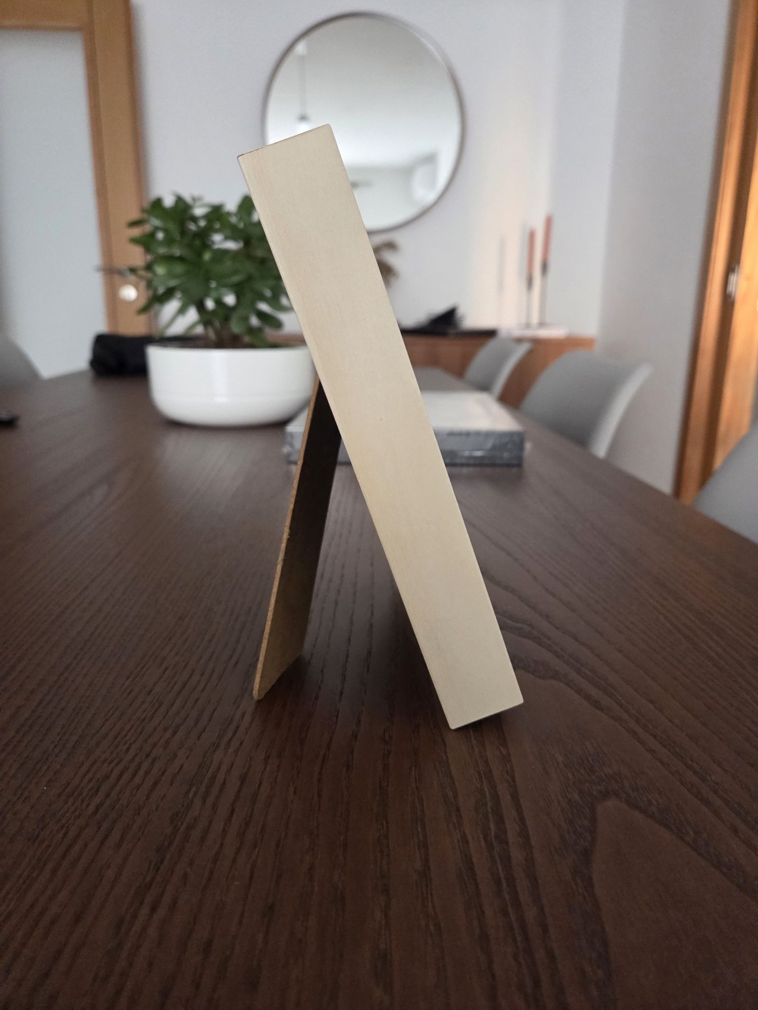 Moldura ikea hovsta nova