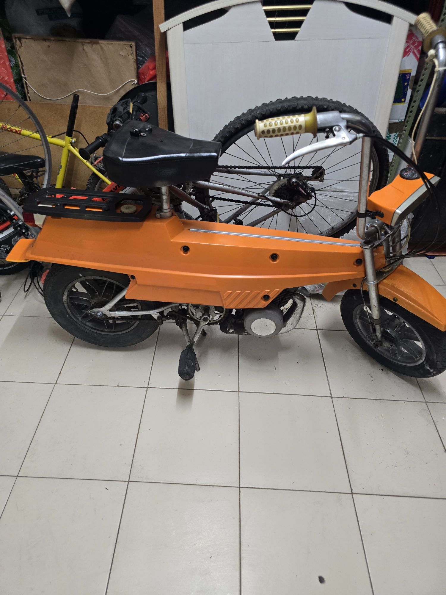 Motobecane mini a andar