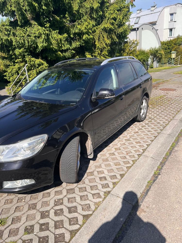 Skoda Octavia  1,6 tdi automat kombi