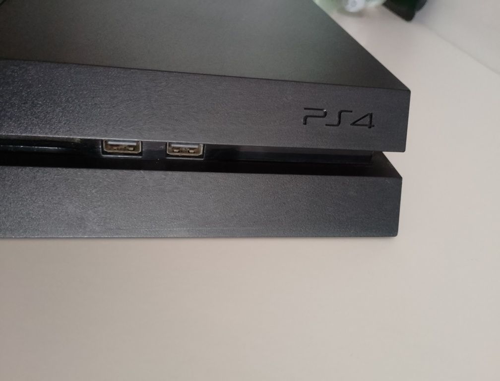 Playstation 4 1000gb com Comando Original