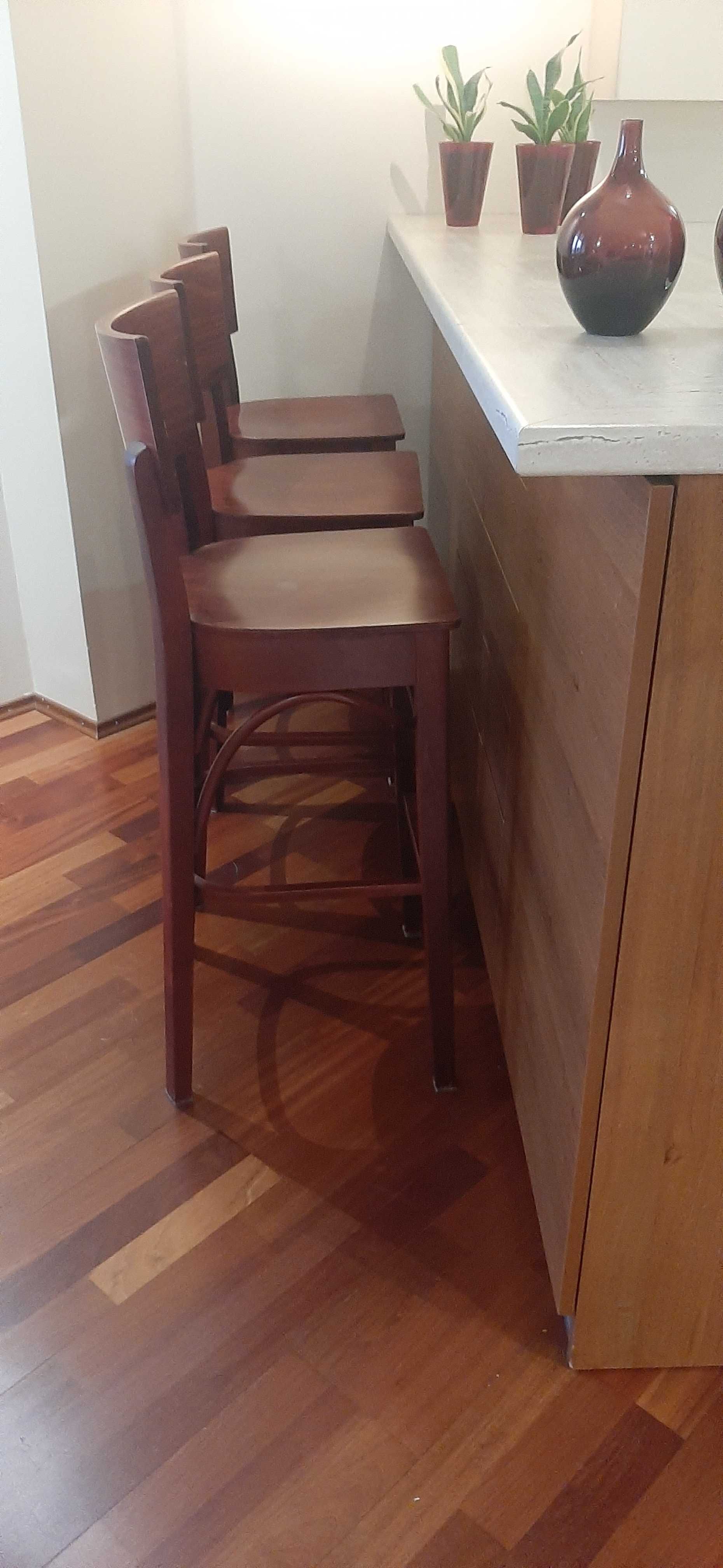 Sprzedam 3 krzesła "barowe" drewniane