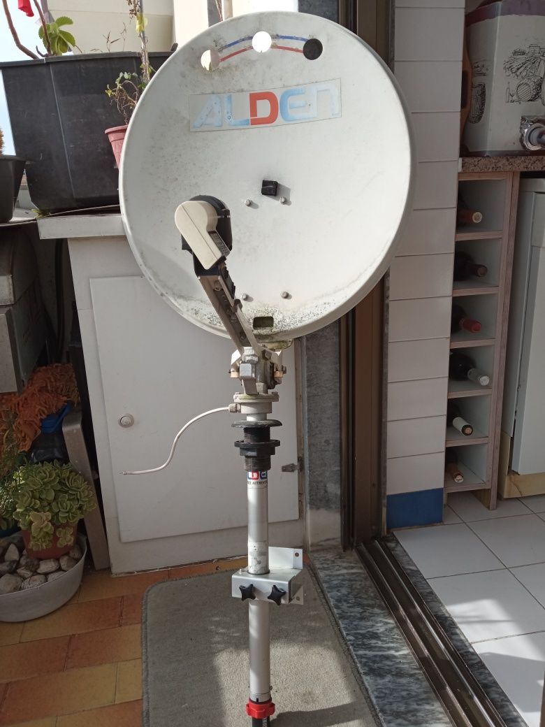 Antena parabólica