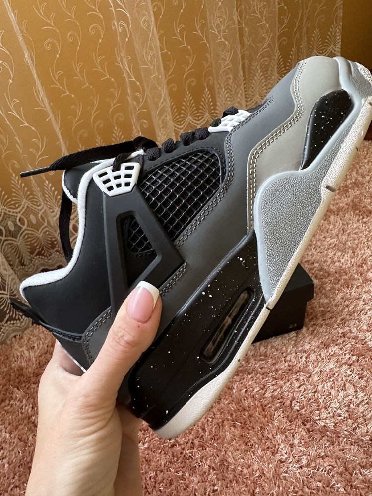 Мужские кроссовки Nike Air Jordan 4 Retro Stelth