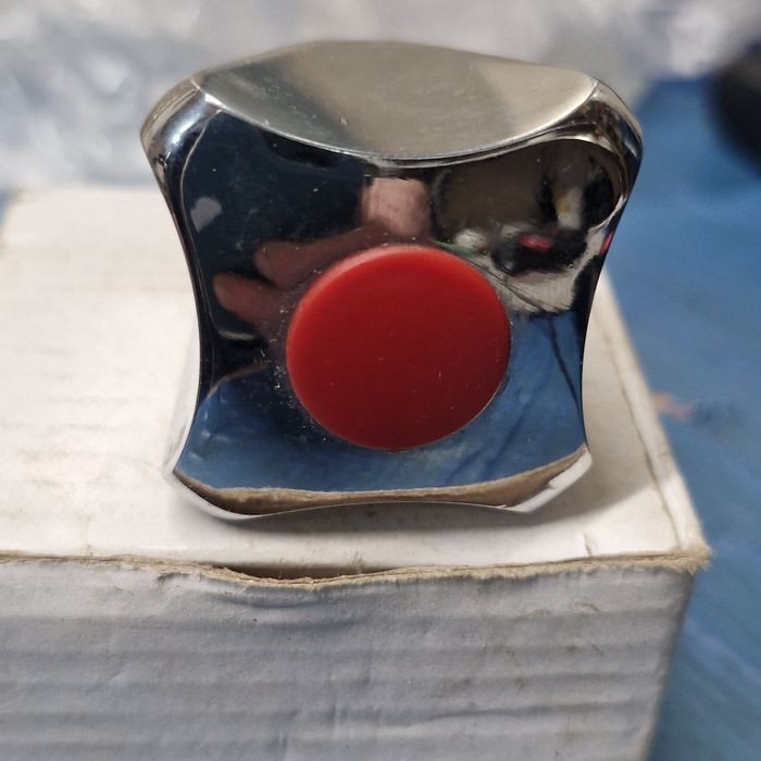 Pokrętło Wkład Głowica Zaworu Baterii Klasyczna Retro Chrom czerwony