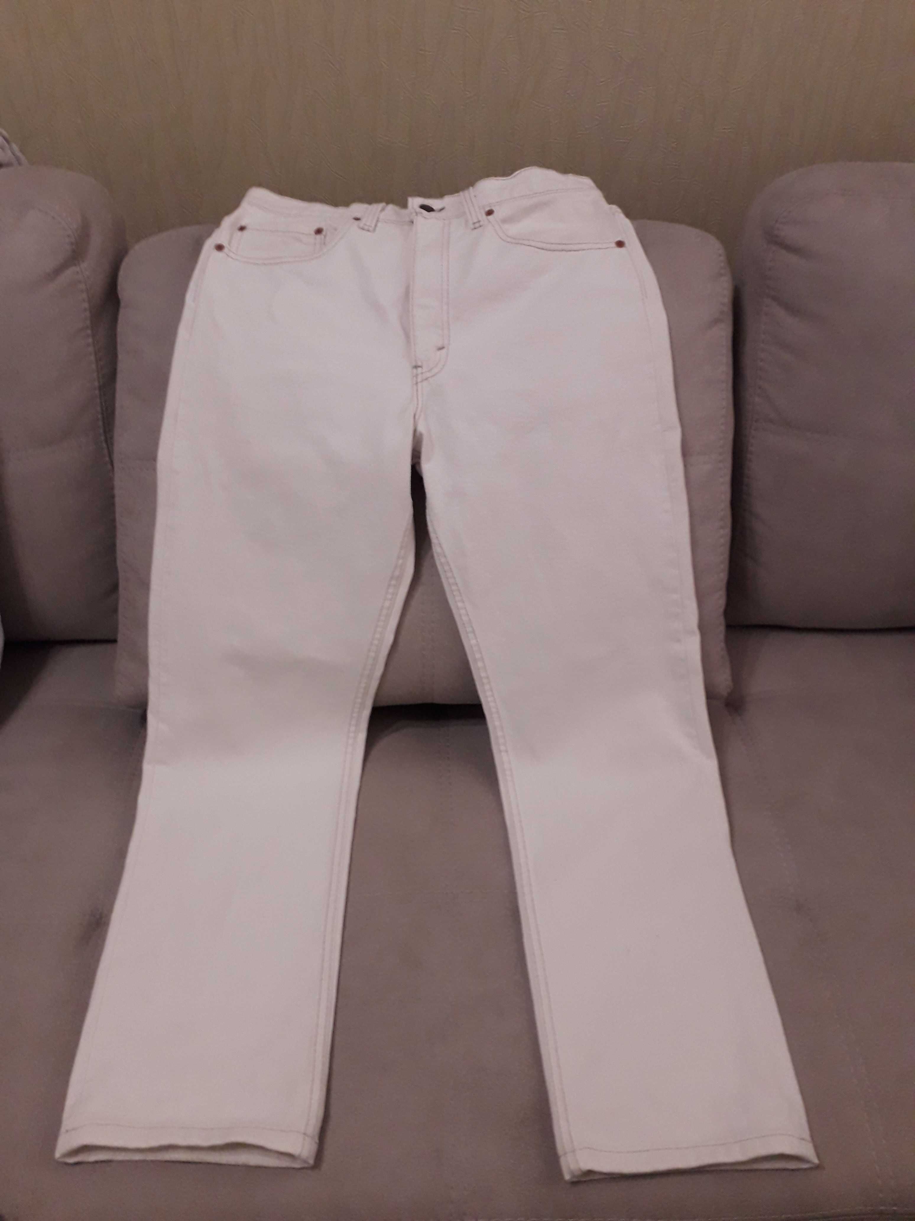 джинсы мужские белые Levi Strauss.