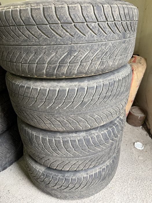 Диски 17 радіусу з БМВ Ф10. 225/50 17 Зима Гудієр Ультрагріп 8