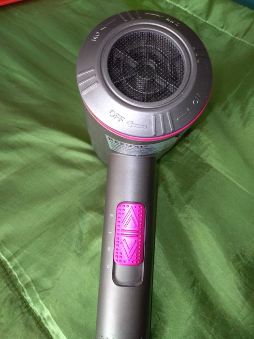 Profesjonalna suszarka do włosów RESUXI grafitowo-różowa