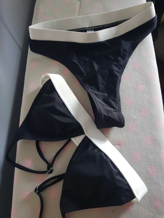 Bikini branco e preto, S