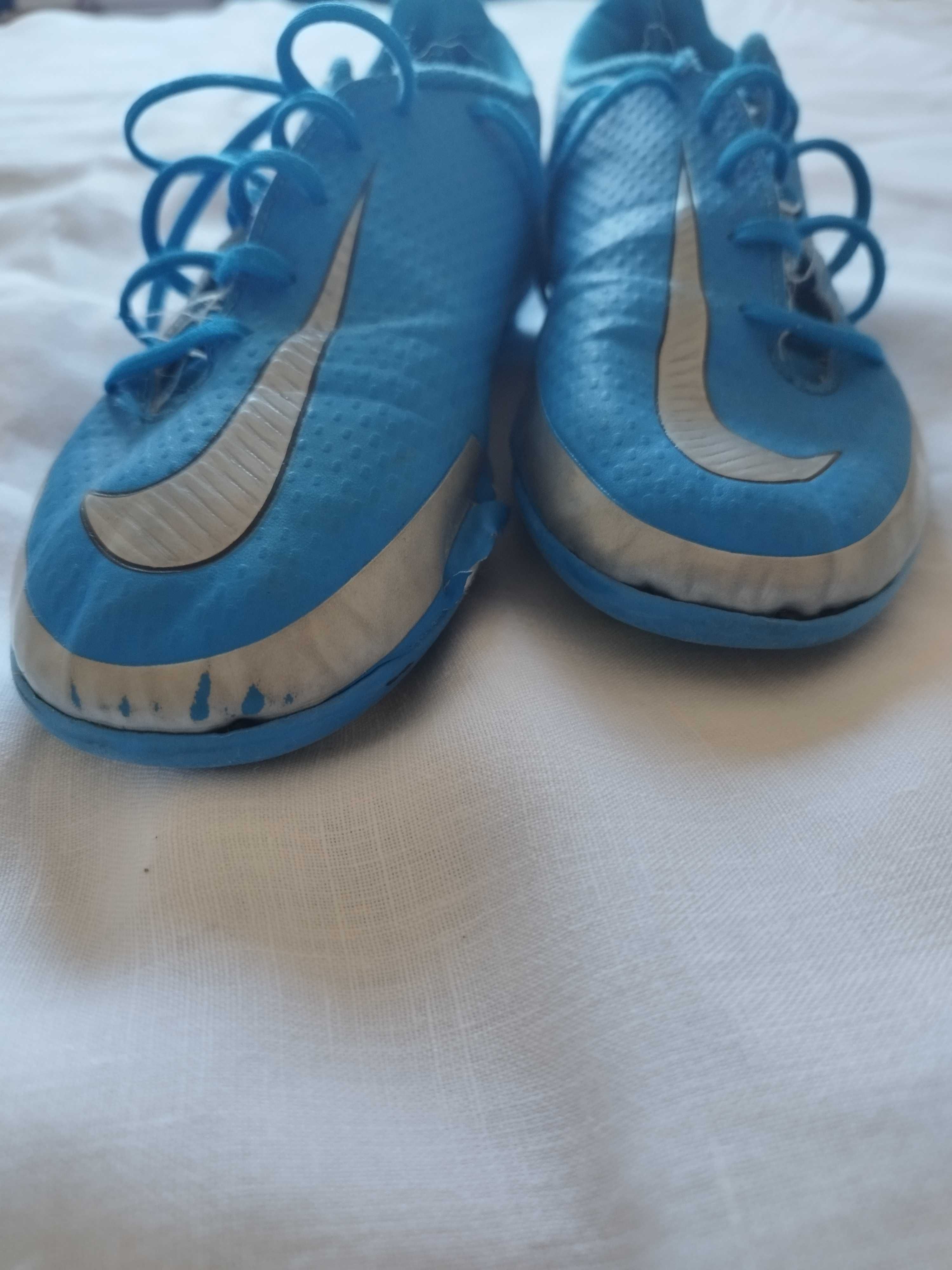 Niebieskie buty piłkarskie korki Nike Phantom Junior